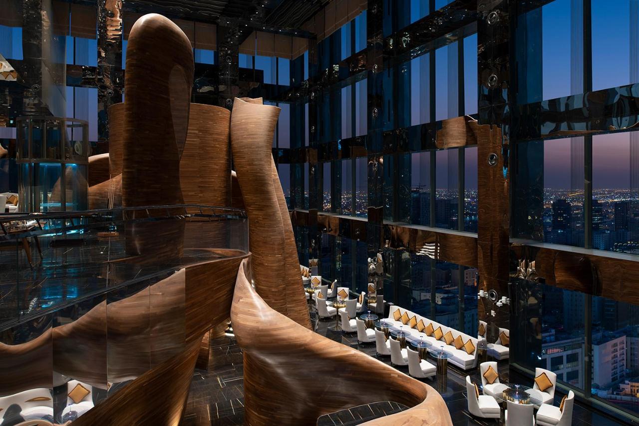 Banyan Tree Doha At La Cigale Mushaireb エクステリア 写真 The interior of the 101 lounge