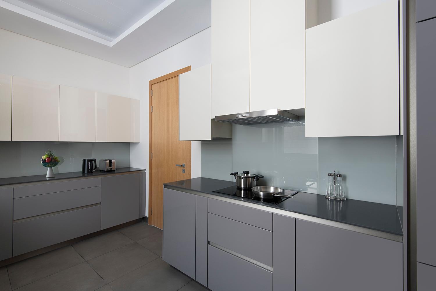 Banyan Tree Doha At La Cigale Mushaireb 部屋 写真 A modern kitchen